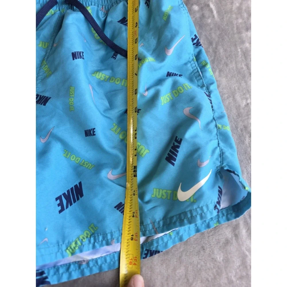 Nike men medium